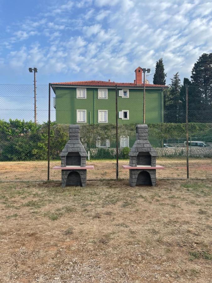 Olive Nerezine Exterior foto